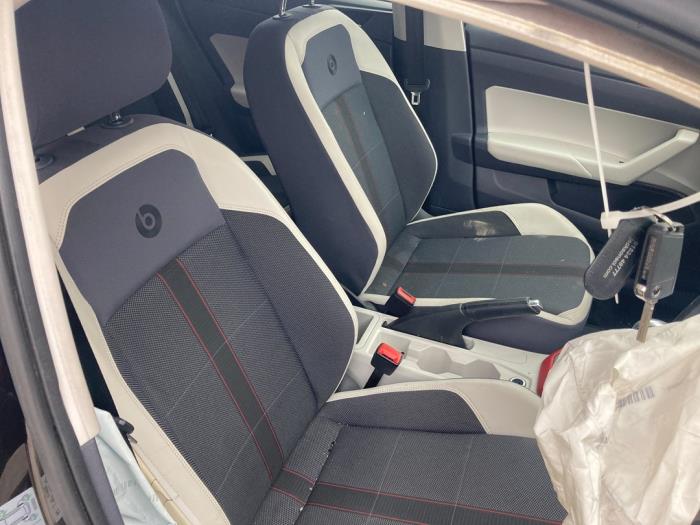 Volkswagen Polo VI 1.0 TSI 12V Sloopvoertuig (2020, Zwart)