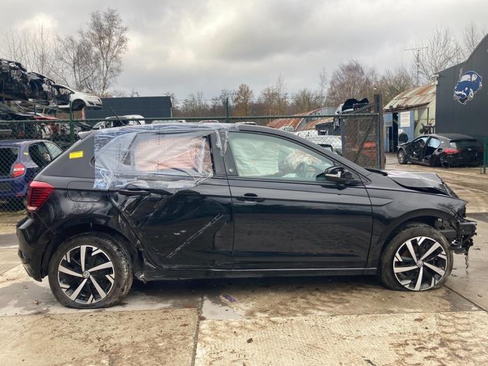 Volkswagen Polo VI 1.0 TSI 12V Sloopvoertuig (2020, Zwart)