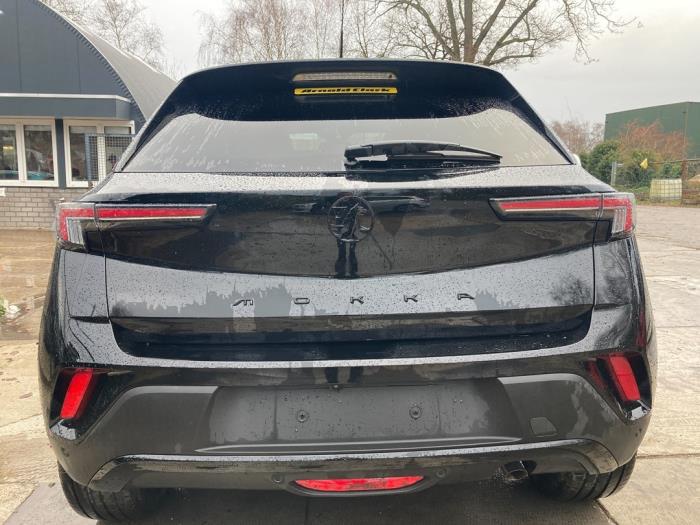 Opel Mokka 1.2 Turbo 12V Sloopvoertuig (2022, Zwart)