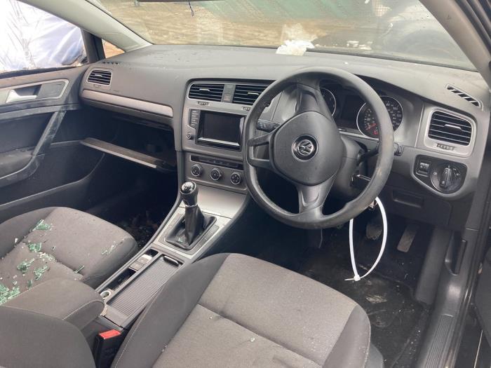 Volkswagen Golf VII 1.2 TSI 16V Sloopvoertuig (2017, Zwart)