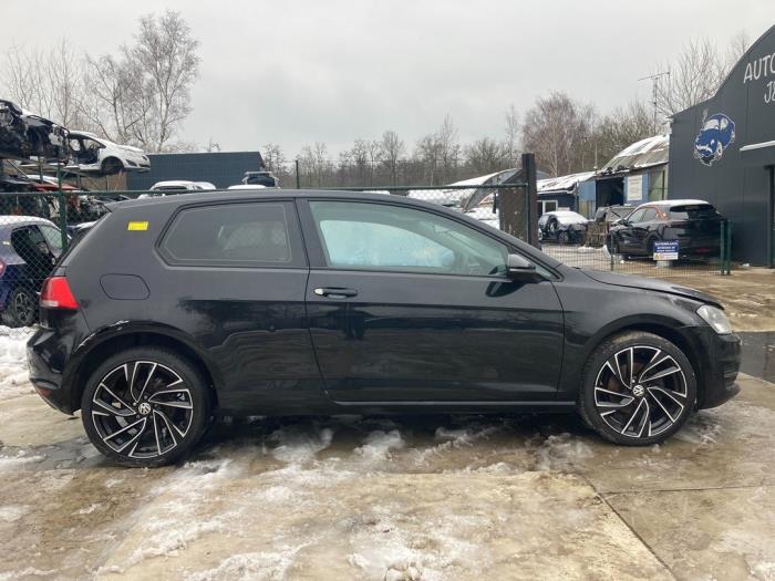 Volkswagen Golf VII 1.2 TSI 16V Sloopvoertuig (2017, Zwart)