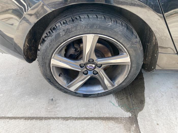 Volvo V40 1.6 D 16V Sloopvoertuig (2017, Zwart)