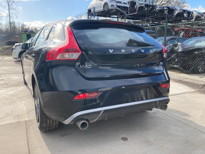 Volvo V40 1.6 D 16V Sloopvoertuig (2017, Zwart)