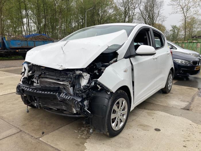 Hyundai i10 1.0 12V Sloopvoertuig (2016, Wit)