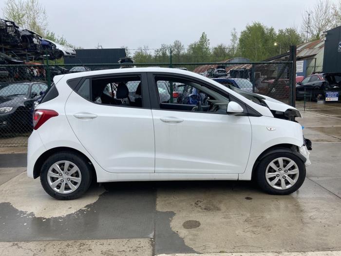 Hyundai i10 1.0 12V Sloopvoertuig (2016, Wit)