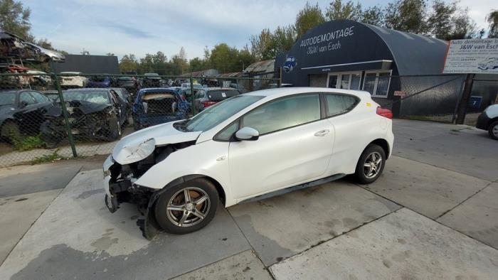 Kia Cee'd 1.6 CRDi 16V VGT Sloopvoertuig (2014, Wit)