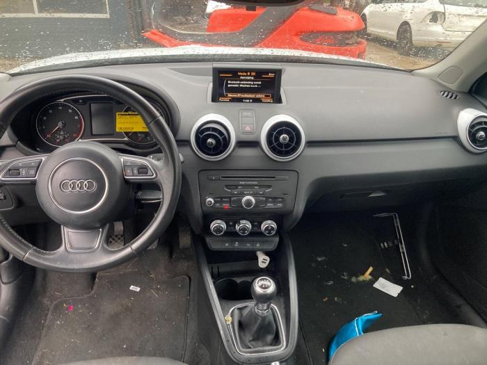 Audi A1 Sportback 1.2 TFSI Sloopvoertuig (2014, Wit)