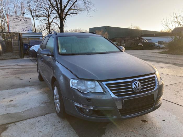 Volkswagen Passat Variant 2.0 TDI 16V 170 Sloopvoertuig (2008, Licht, Muisgrijs)