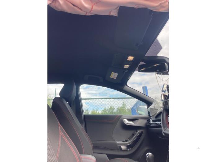 Ford Puma 1.0 Ti-VCT EcoBoost Hybrid 12V Sloopvoertuig (2022, Zwart)