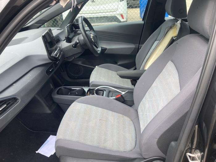 Volkswagen ID.3 Pro 58/59 kWh Sloopvoertuig (2023, Donker, Grijs)