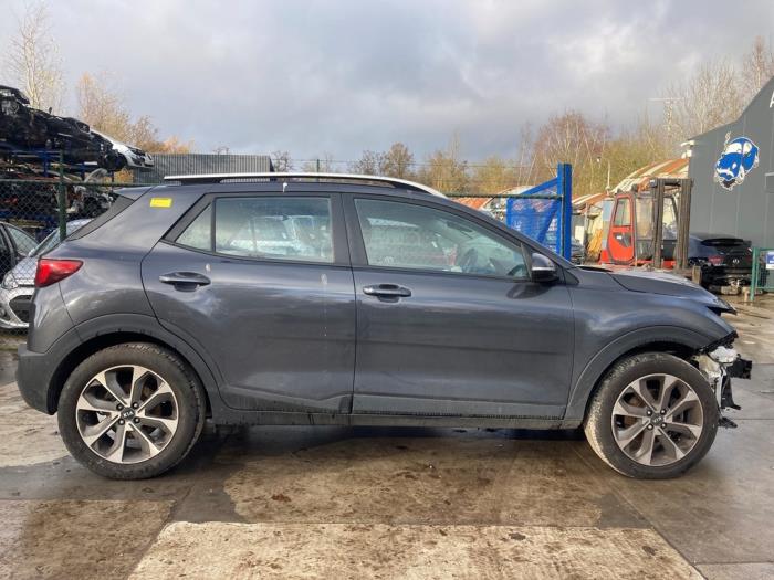 Kia Stonic 1.0i T-GDi 12V Sloopvoertuig (2018, Muisgrijs, Grijs)