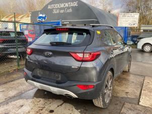 Kia Stonic 1.0i T-GDi 12V Sloopvoertuig (2018, Muisgrijs, Grijs)