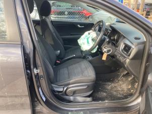 Kia Stonic 1.0i T-GDi 12V Sloopvoertuig (2018, Muisgrijs, Grijs)