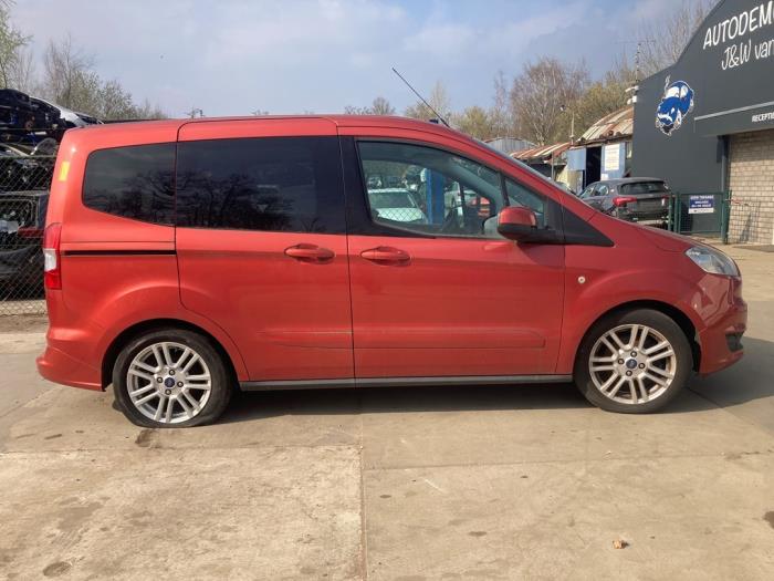 Ford Tourneo Courier 1.0 Ti-VCT EcoBoost 12V Sloopvoertuig (2015, Oranje, Rood)