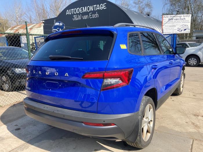 Skoda Karoq 1.0 TSI 12V Sloopvoertuig (2022, Blauw)