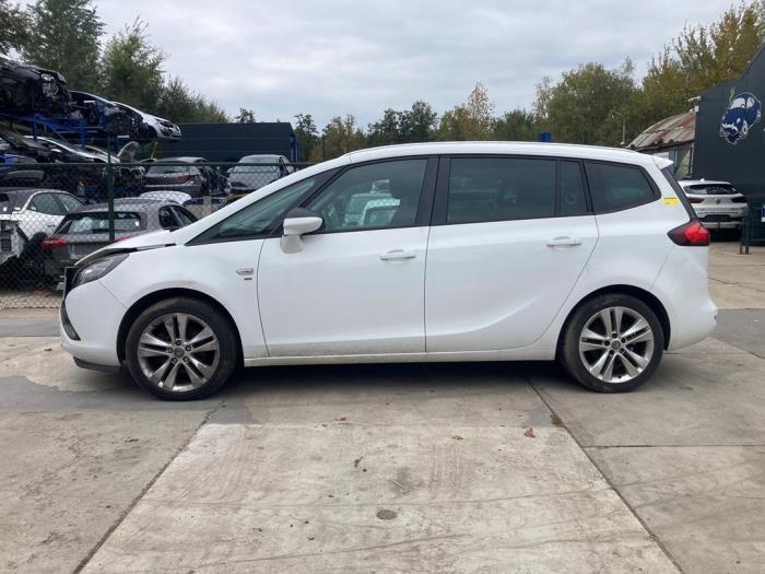 Opel Zafira Tourer 2.0 CDTI 16V 130 Ecotec Sloopvoertuig (2017, Wit)