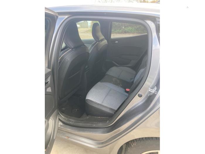 Renault Clio V 1.0 TCe 90 12V Sloopvoertuig (2025, Licht, Muisgrijs)