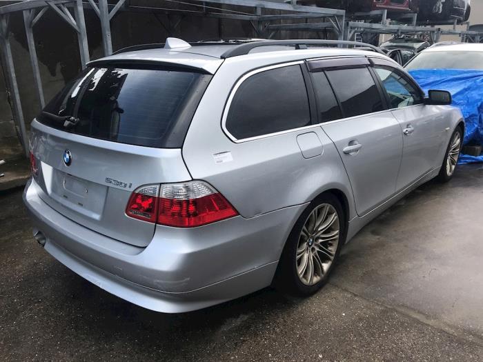 BMW 5 serie Touring 530i 24V Sloopvoertuig (2006, Titanium, Metallic, Zilvergrijs, Zilver)