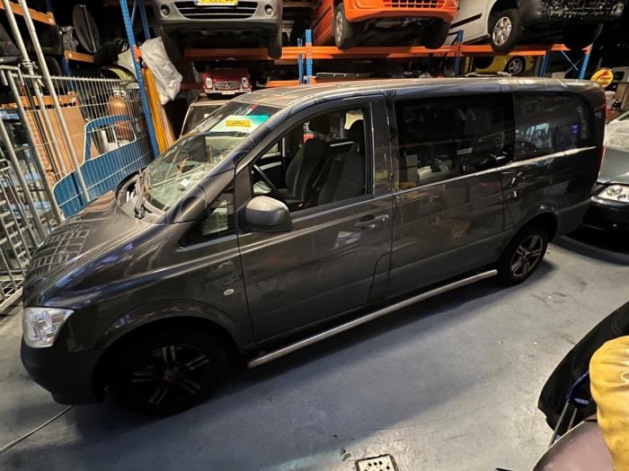 Mercedes Vito 2.2 110 CDI 16V Euro 5 Sloopvoertuig (2012, Metallic, Zilvergrijs, Antraciet)
