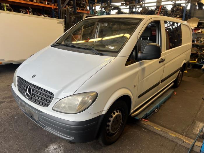 Mercedes Vito 2.2 109 CDI 16V Sloopvoertuig (2006, Wit)
