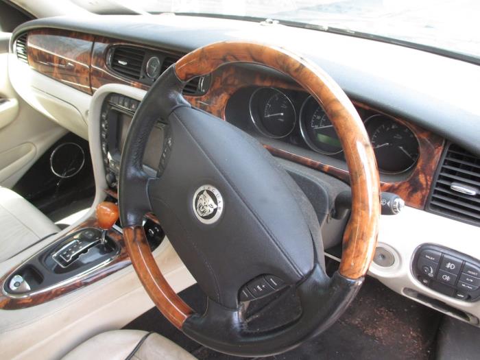 Jaguar XJ 2.7d V6 24V Sloopvoertuig (2007, Zwart)