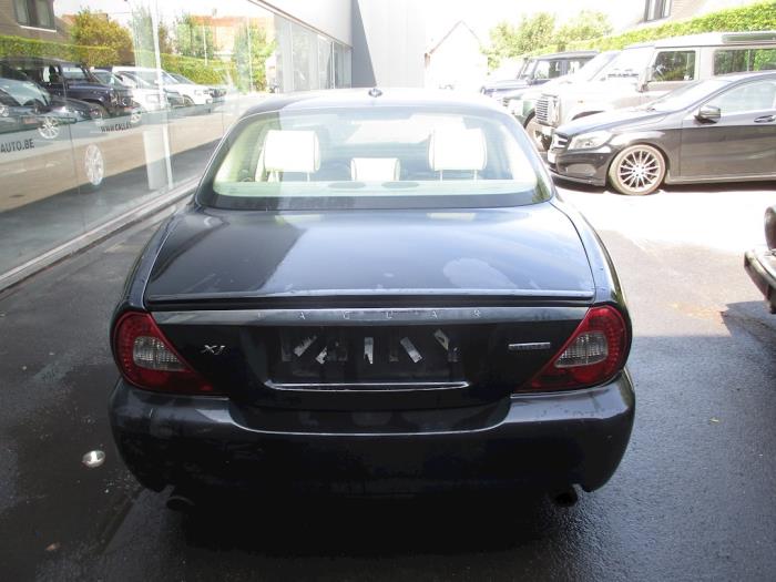 Jaguar XJ 2.7d V6 24V Sloopvoertuig (2007, Zwart)