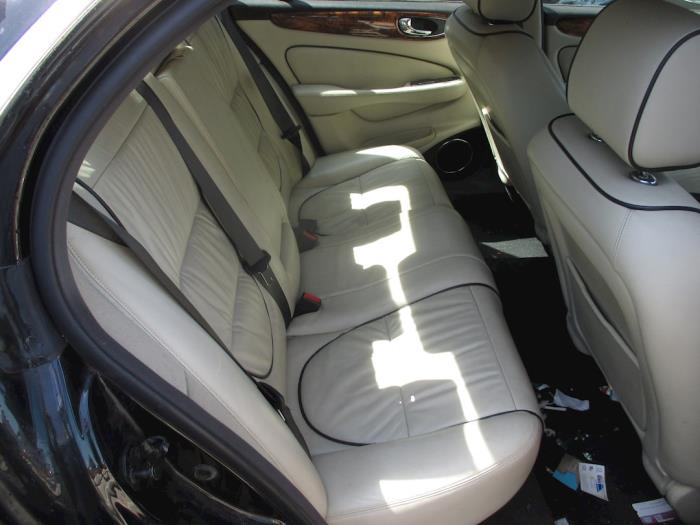 Jaguar XJ 2.7d V6 24V Sloopvoertuig (2007, Zwart)