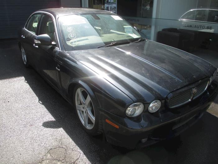 Jaguar XJ 2.7d V6 24V Sloopvoertuig (2007, Zwart)
