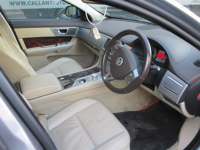 Jaguar XF 3.0 V6 24V Sloopvoertuig (2010, Grijs)