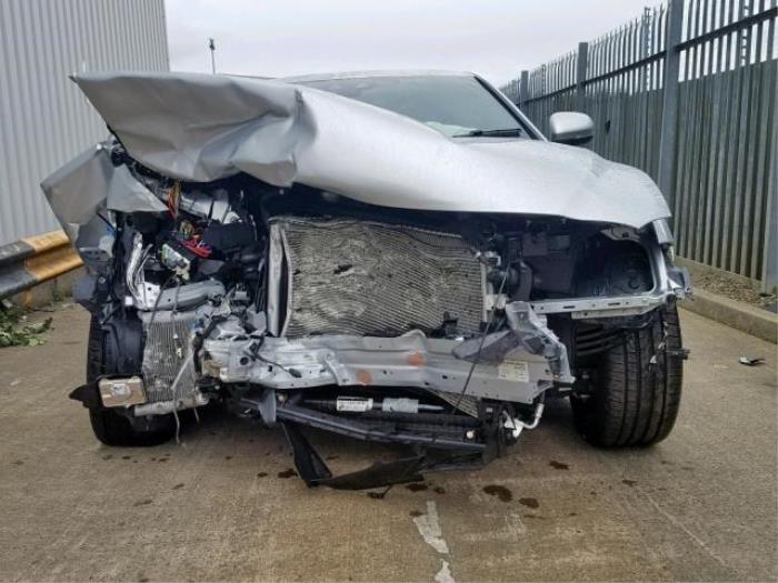 Jaguar XE 2.0 200 Turbo 16V Sloopvoertuig (2019, Zilver)