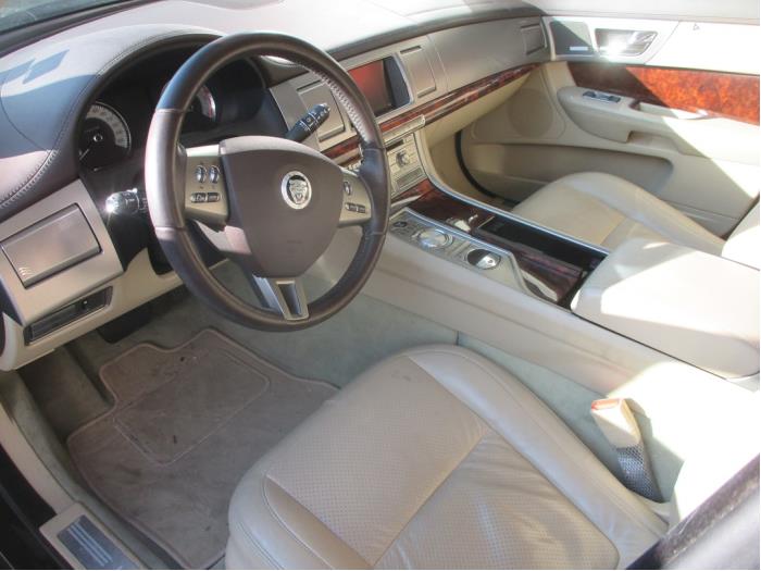 Jaguar XF 3.0 S D V6 24V Sloopvoertuig (2010, Zwart)