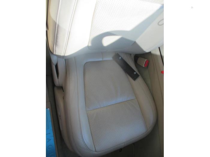 Jaguar XF 3.0 S D V6 24V Sloopvoertuig (2010, Zwart)