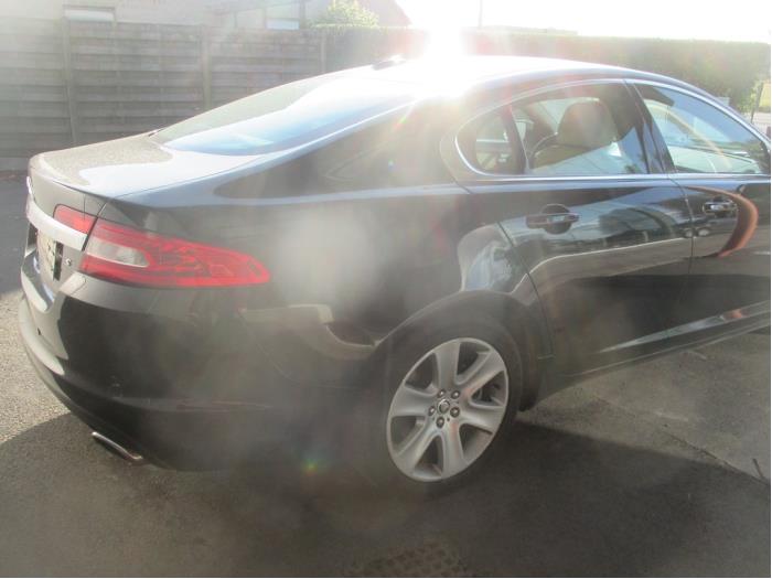 Jaguar XF 3.0 S D V6 24V Sloopvoertuig (2010, Zwart)
