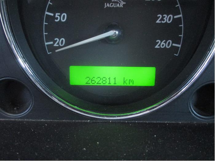 Jaguar XJ 2.7d V6 24V Sloopvoertuig (2009, Zwart)