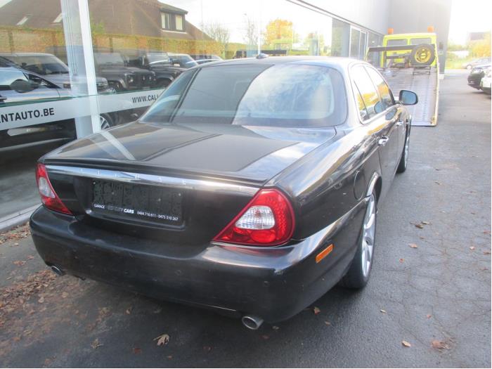 Jaguar XJ 2.7d V6 24V Sloopvoertuig (2009, Zwart)