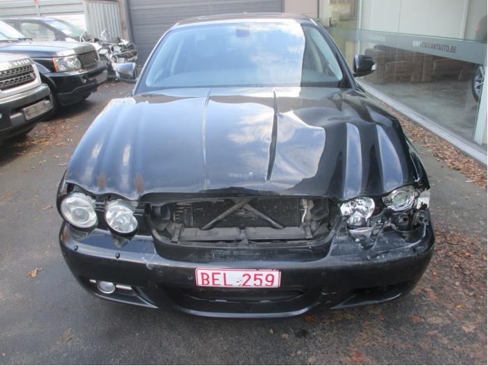 Jaguar XJ 2.7d V6 24V Sloopvoertuig (2009, Zwart)