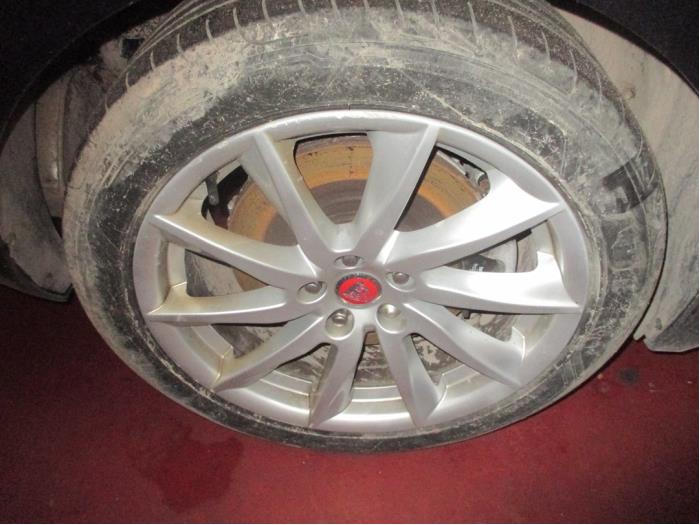 Jaguar XF 2.2 D 16V Sloopvoertuig (2014, Donker, Saffierblauw, Saffierzwart)