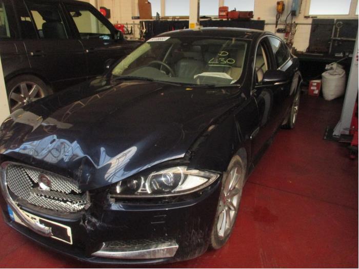 Jaguar XF 2.2 D 16V Sloopvoertuig (2014, Donker, Saffierblauw, Saffierzwart)