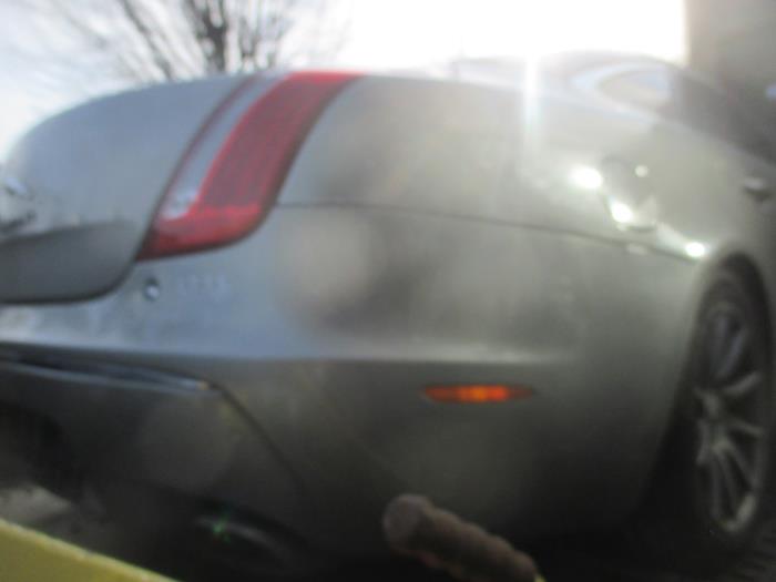 Jaguar XJ 3.0 D V6 24V Sloopvoertuig (2013, Goud)