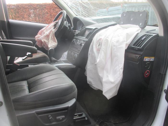 Landrover Freelander II 2.2 tD4 16V Sloopvoertuig (2013, Wit)