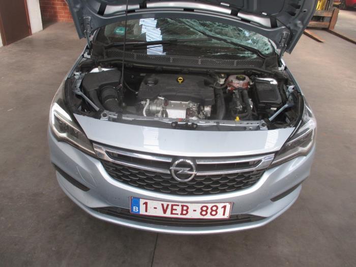 Opel Astra K Sports Tourer 1.0 Turbo 12V Sloopvoertuig (2018, Grijs)