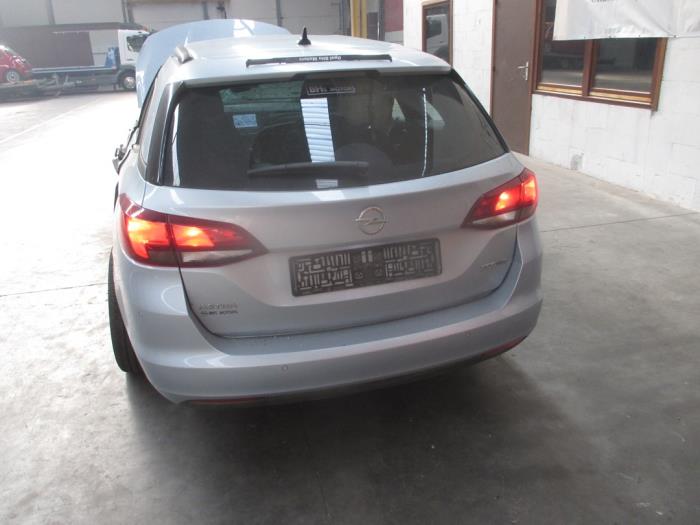 Opel Astra K Sports Tourer 1.0 Turbo 12V Sloopvoertuig (2018, Grijs)