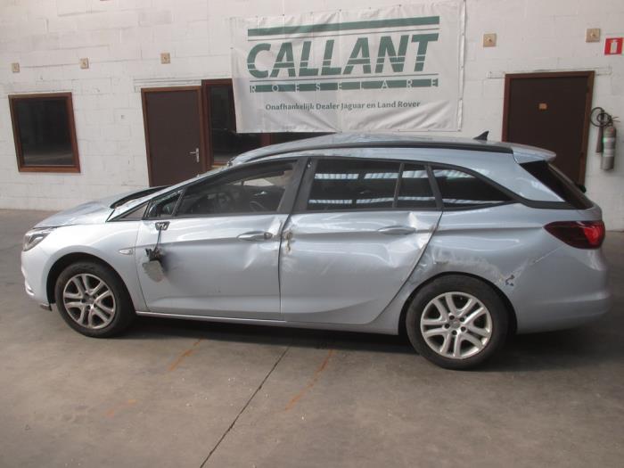 Opel Astra K Sports Tourer 1.0 Turbo 12V Sloopvoertuig (2018, Grijs)