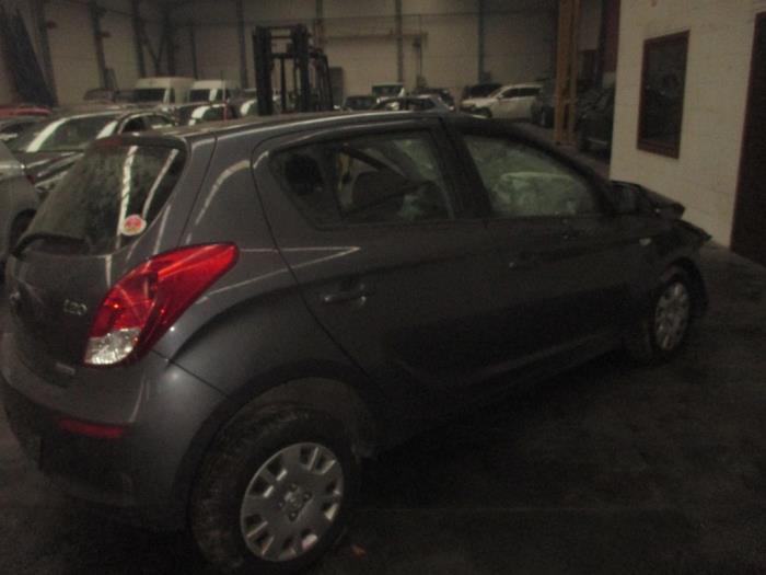 Hyundai i20 1.1 CRDi VGT 12V Sloopvoertuig (2014, Moondust)