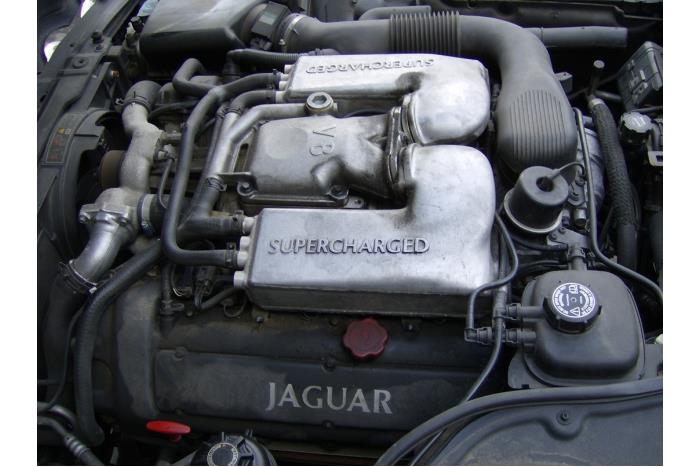 Jaguar XJR 4.0 V8 32V Supercharged Sloopvoertuig (1998, Saffierblauw, Saffierzwart)