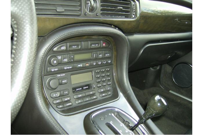 Jaguar XJR 4.0 V8 32V Supercharged Sloopvoertuig (1998, Saffierblauw, Saffierzwart)