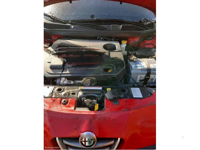 Alfa Romeo Giulietta 1.6 JTDm 16V Sloopvoertuig (2015, Rood)