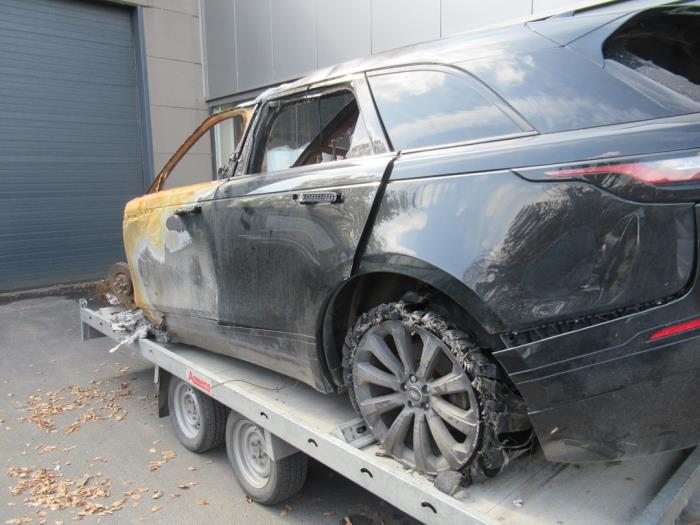 Landrover Range Rover Velar 2.0 D180 AWD Sloopvoertuig (2020, Zwart)