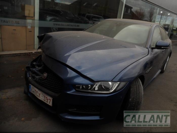 Jaguar XE 2.0 D E-Performance 16V Sloopvoertuig (2016, Blauw)