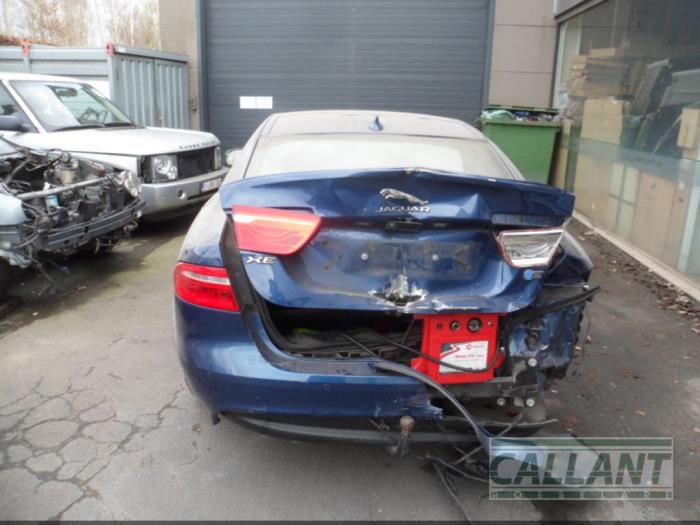 Jaguar XE 2.0 D E-Performance 16V Sloopvoertuig (2016, Blauw)